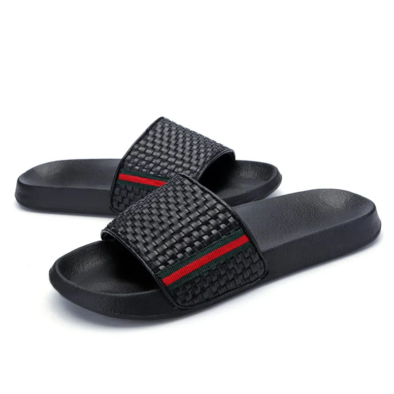 2018 New Summer Outdoor Men Shoes Cool Water Flip Flops Men High Quality Soft Massage Beach Slippers Fashion Man Casual Shoes